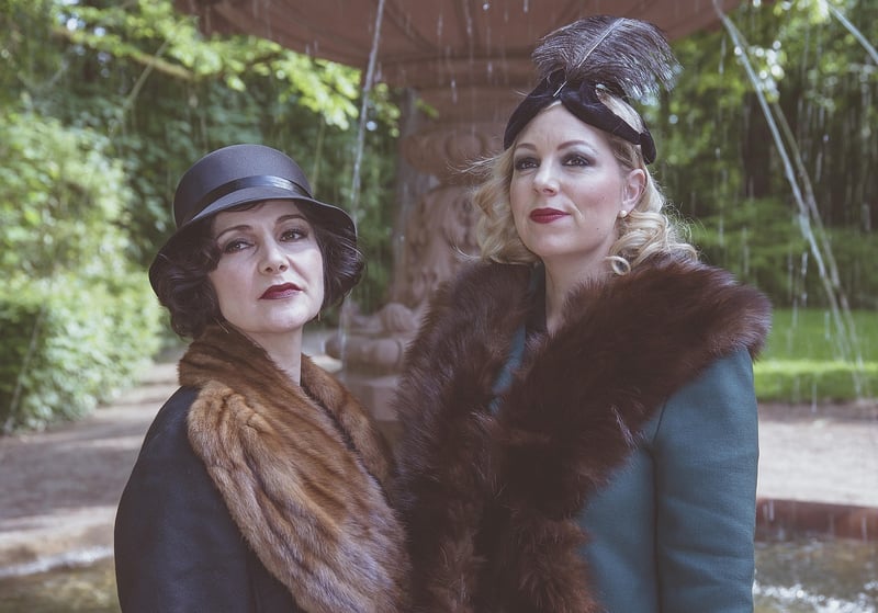 Gatsby Glam Image 1